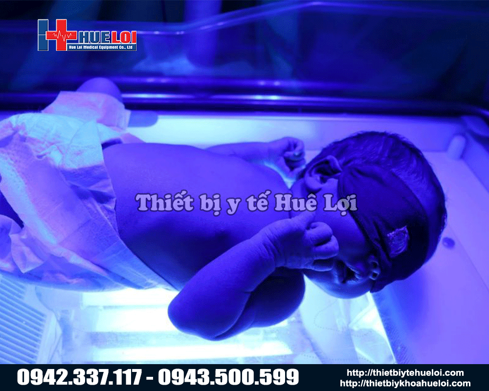 Chăm sóc trẻ bằng máy sưởi yp910