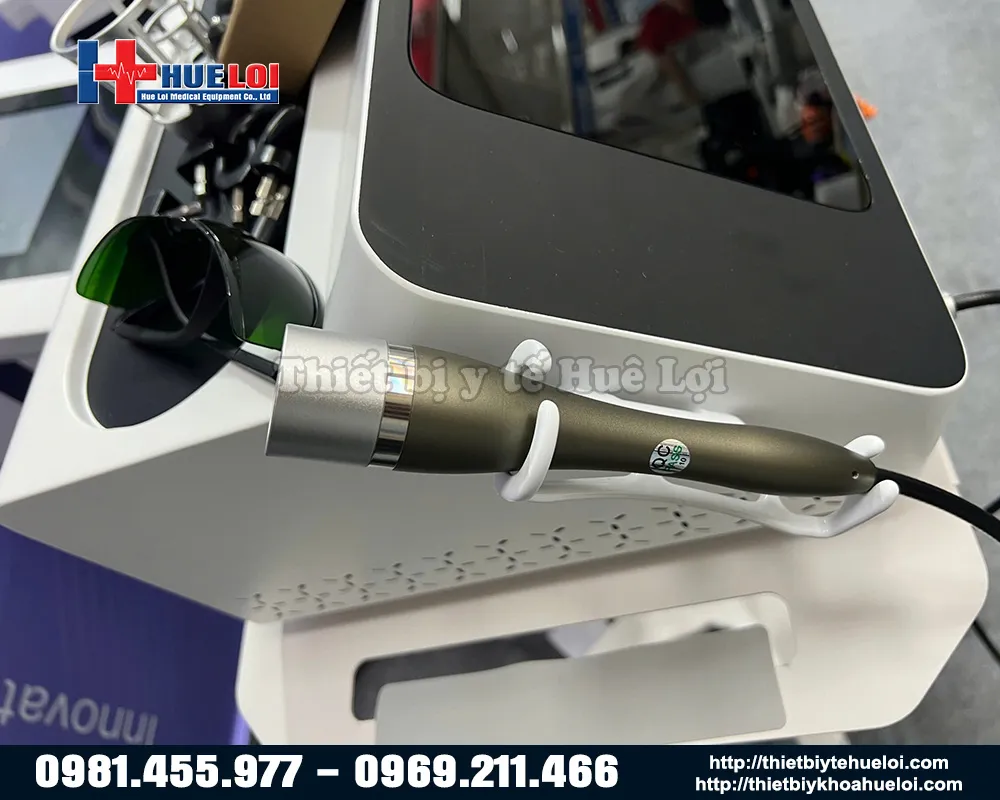 Tay cầm laser của máy laser trị liệu công suất cao