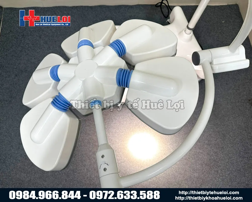 Đèn phẫu thuật năm cánh cao cấp