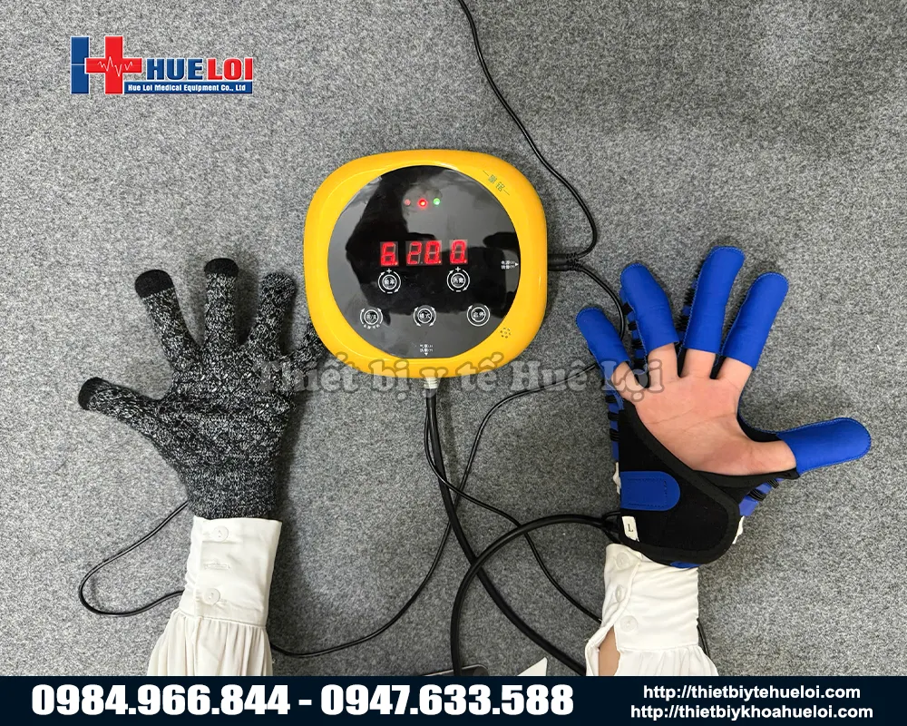 Găng tay tập phục hồi cho người tai biến sau phẫu thuật