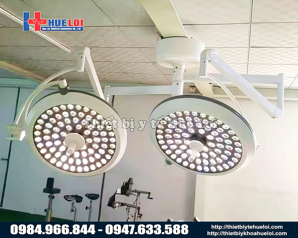 thiết bị đèn chiếu sáng không hắt bóng cho bàn mổ