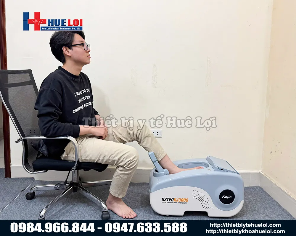 chẩn đoán loãng xương bằng máy đo mật độ canxi OSTEOKJ3000 tronh điều trị và thăm khám
