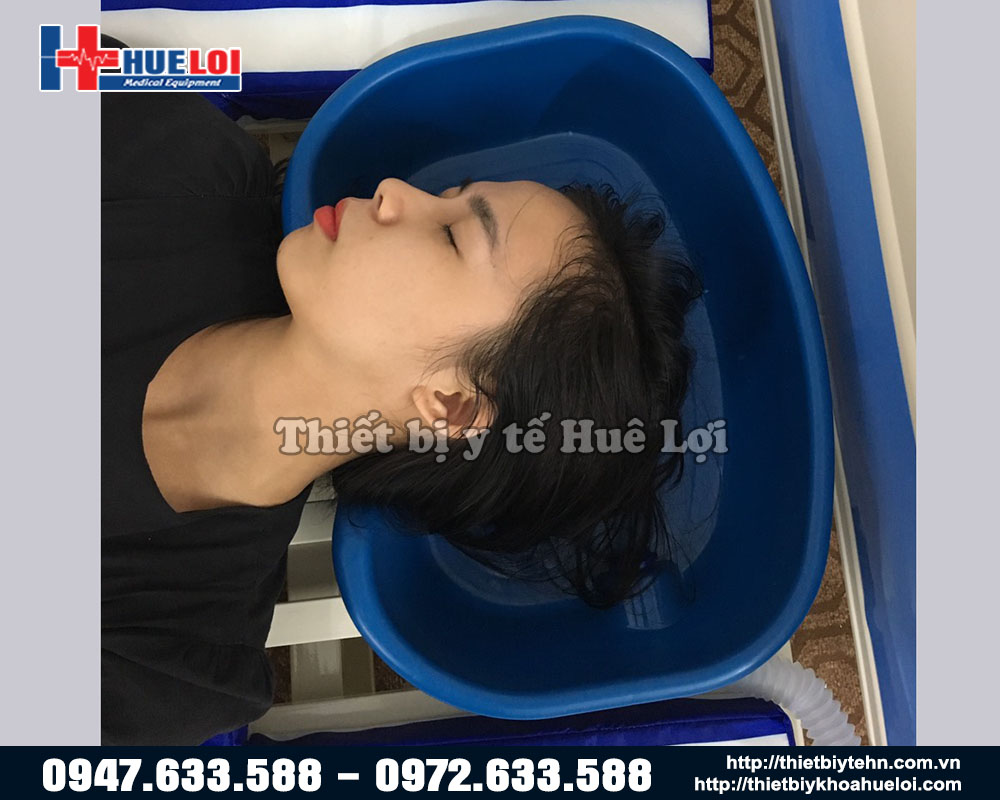 chậu gội đầu tại giường